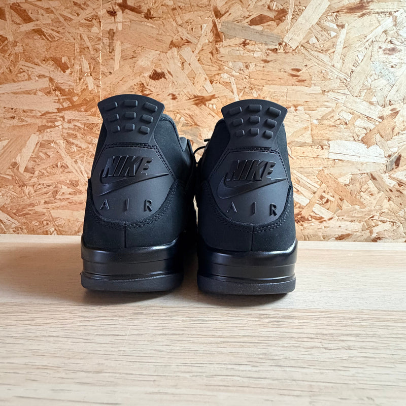 AIR JORDAN 4 RÉTRO