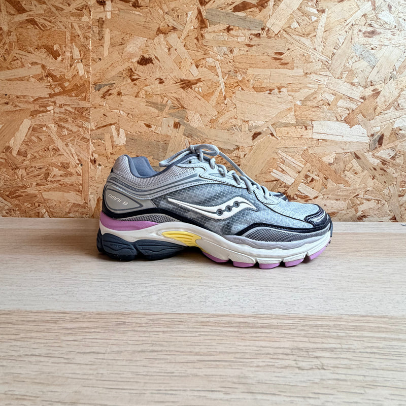 SAUCONY PROGRID OMNI 9