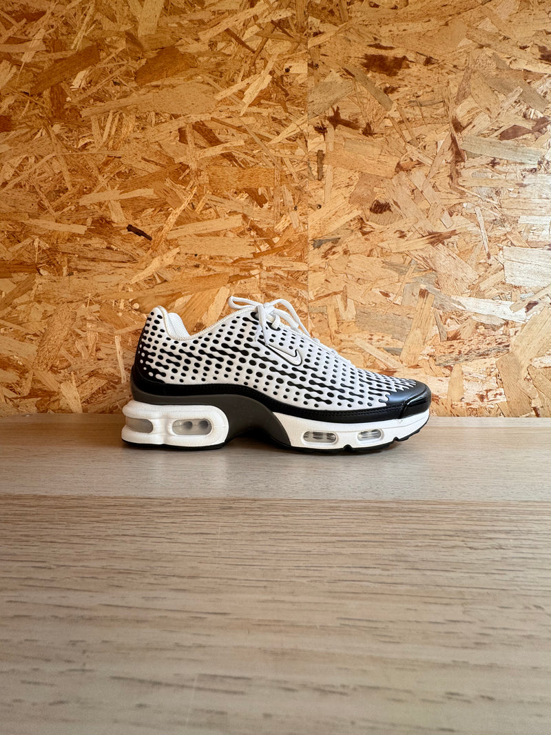 NIKE TN VII (7)