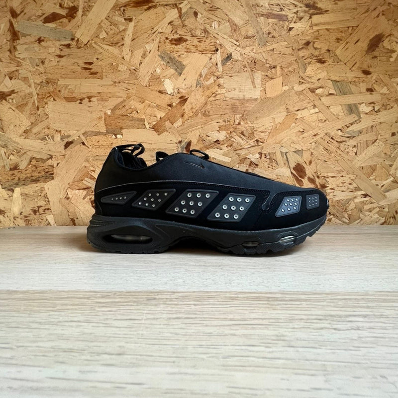 NIKE AIR MAX SNDR