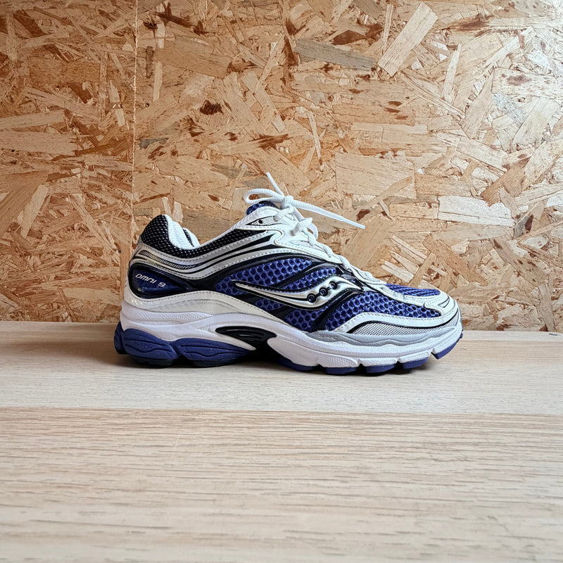 SAUCONY PROGRID OMNI 9
