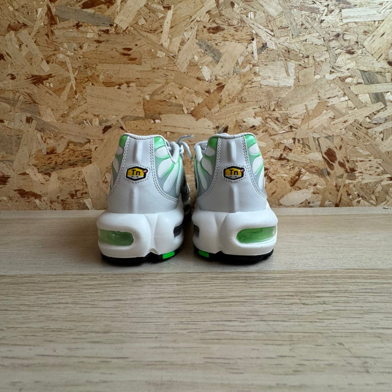 NIKE AIR MAX PLUS TN