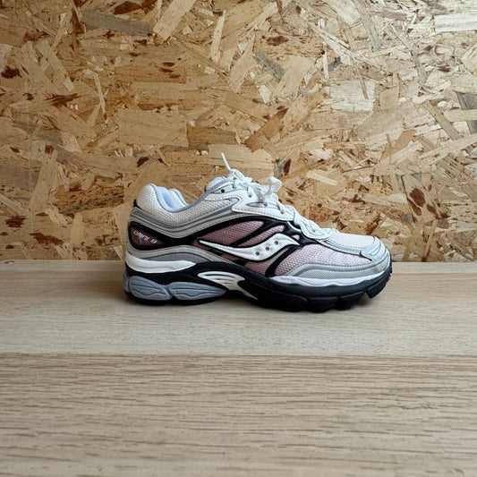 SAUCONY PROGRID OMNI 9