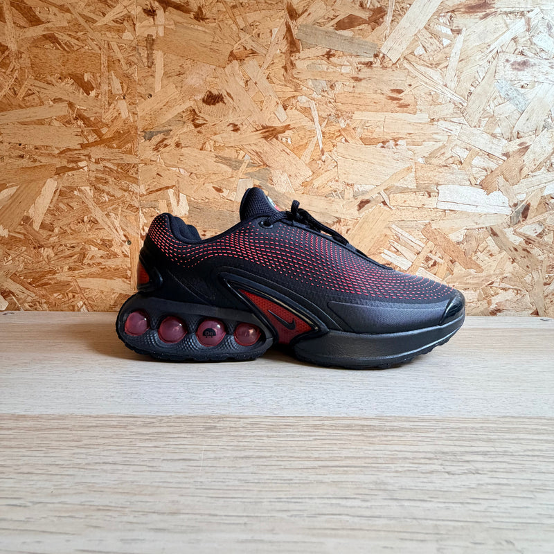 NIKE AIR MAX DN