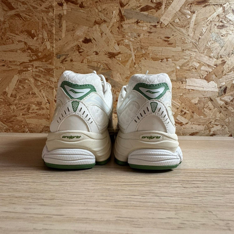 SAUCONY PROGRID OMNI 9