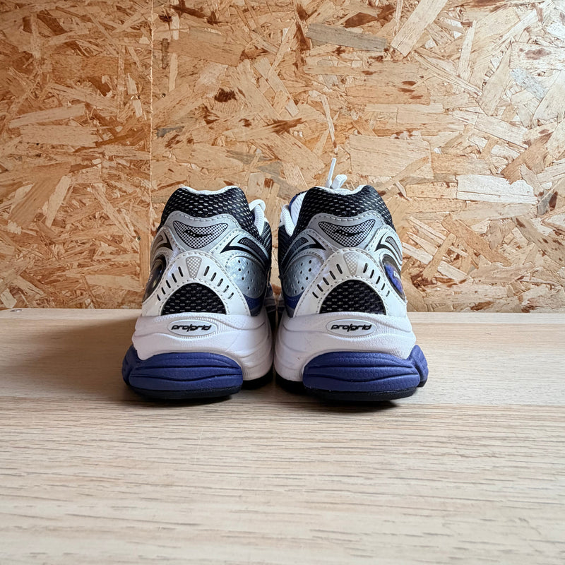 SAUCONY PROGRID OMNI 9
