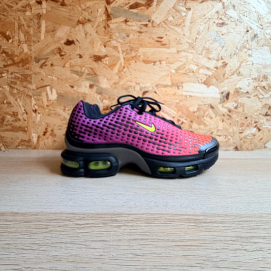 NIKE AIR MAX PLUS TN 7