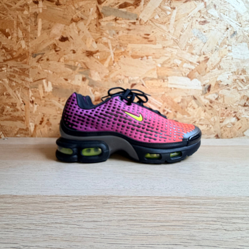 NIKE AIR MAX PLUS TN 7