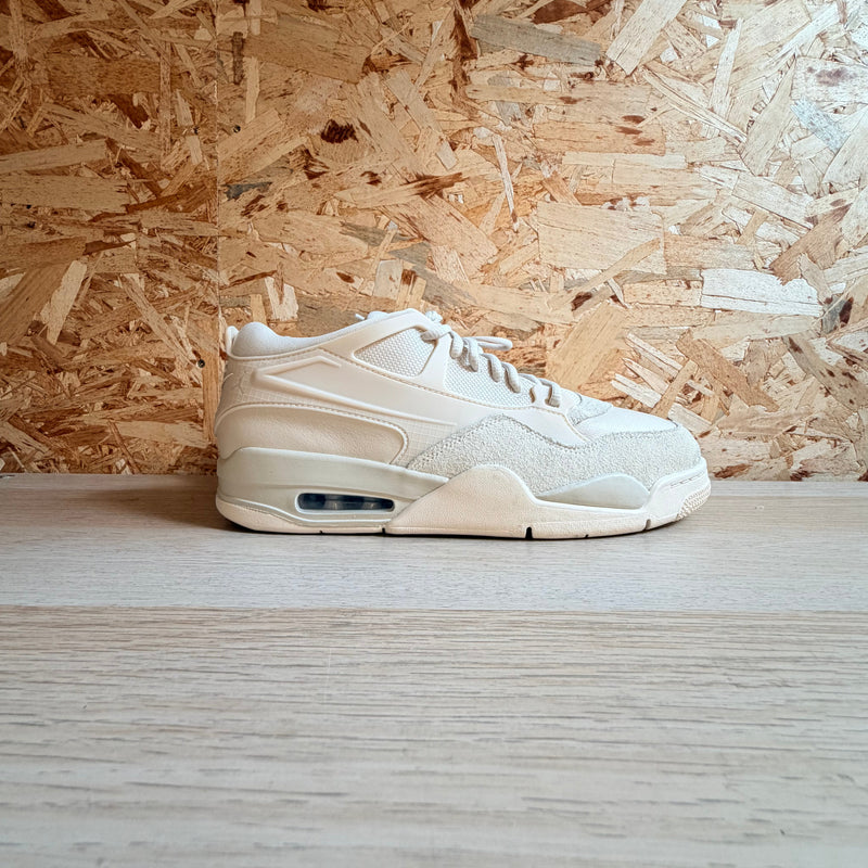 AIR JORDAN 4