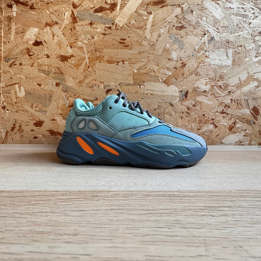 ADIDAS YEEZY BOOST 700 V1
