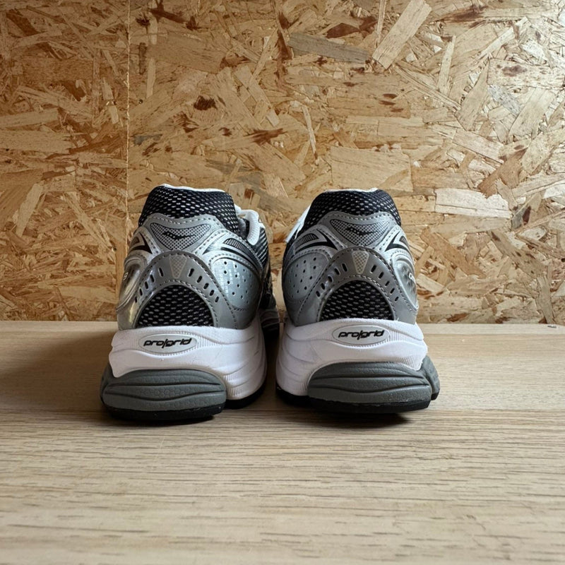 SAUCONY PROGRID OMNI 9