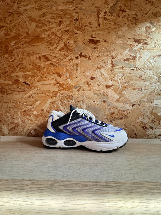 NIKE Air Max TW