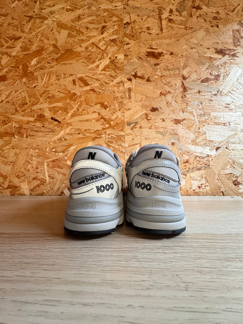 NEW BALANCE 1000