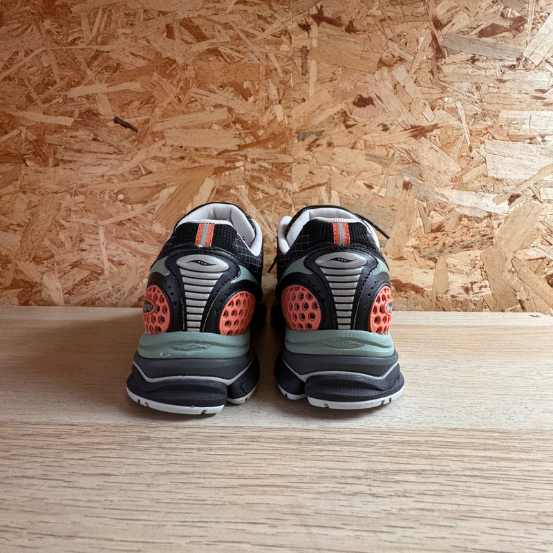 SAUCONY TRIUMPH 4