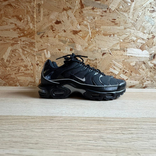 NIKE AIR MAX PLUS OG