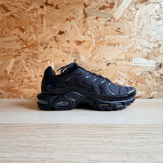 NIKE AIR MAX PLUS TN