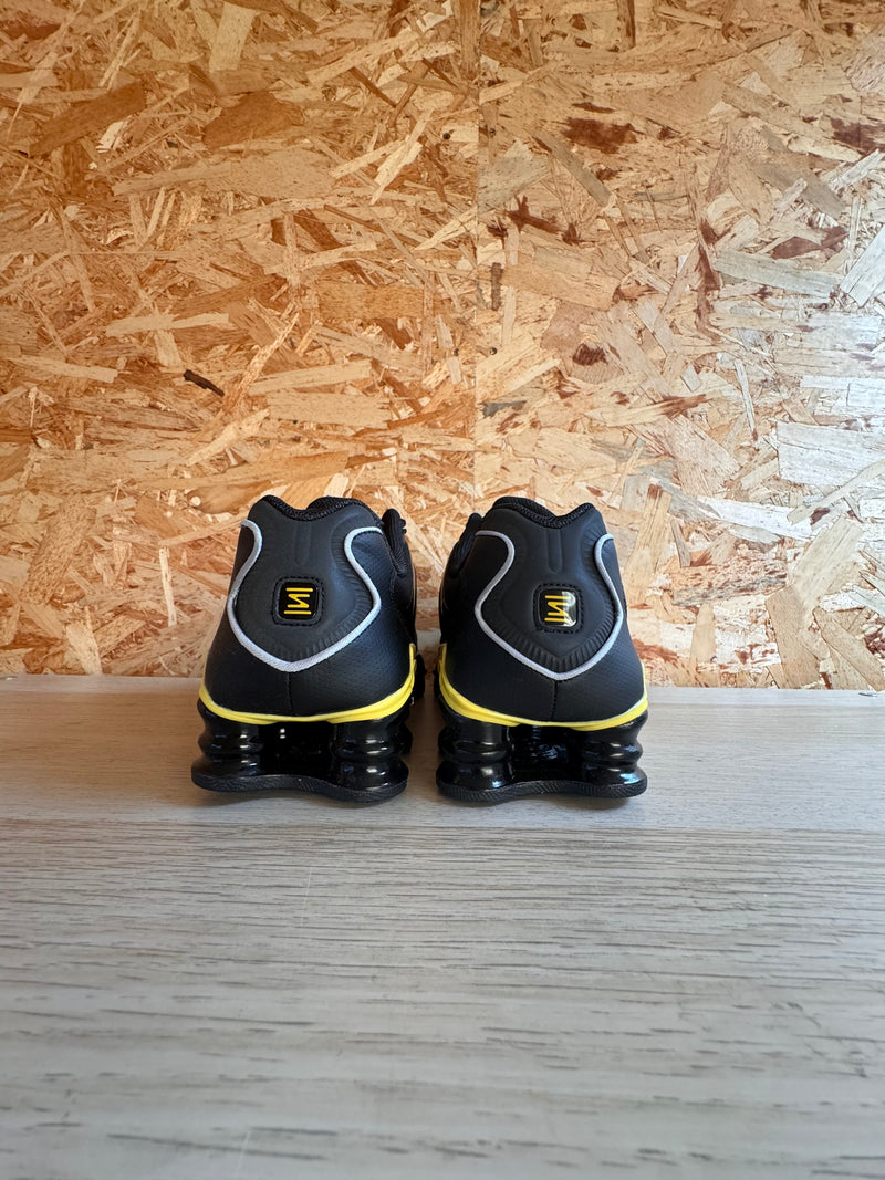 NIKE SHOX TL