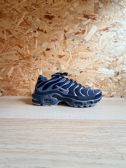 NIKE AIR MAX PLUS TN