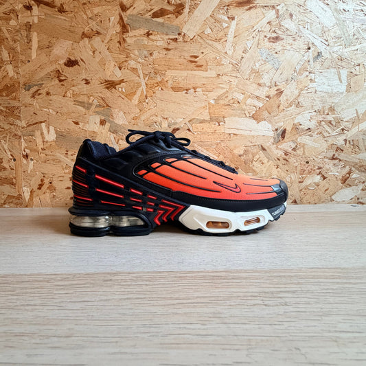 NIKE AIR MAX PLUS 3