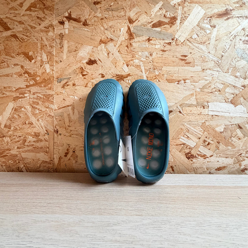 NIKE MIND 001