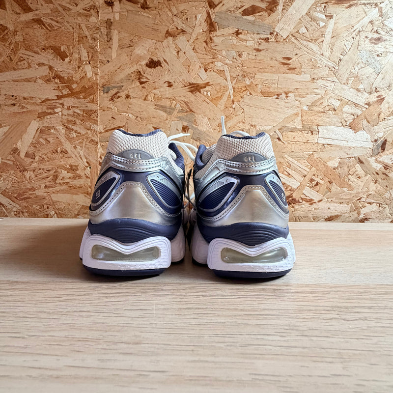 ASICS GEL NIMBUS 9