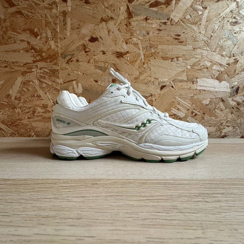 SAUCONY PROGRID OMNI 9