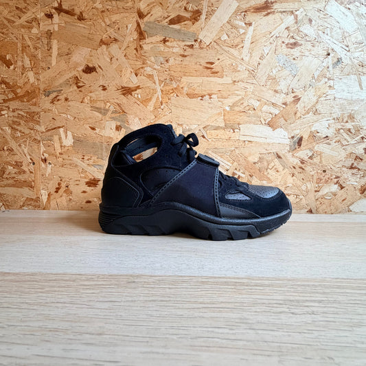 NIKE AIR TRAINER HUARACHE