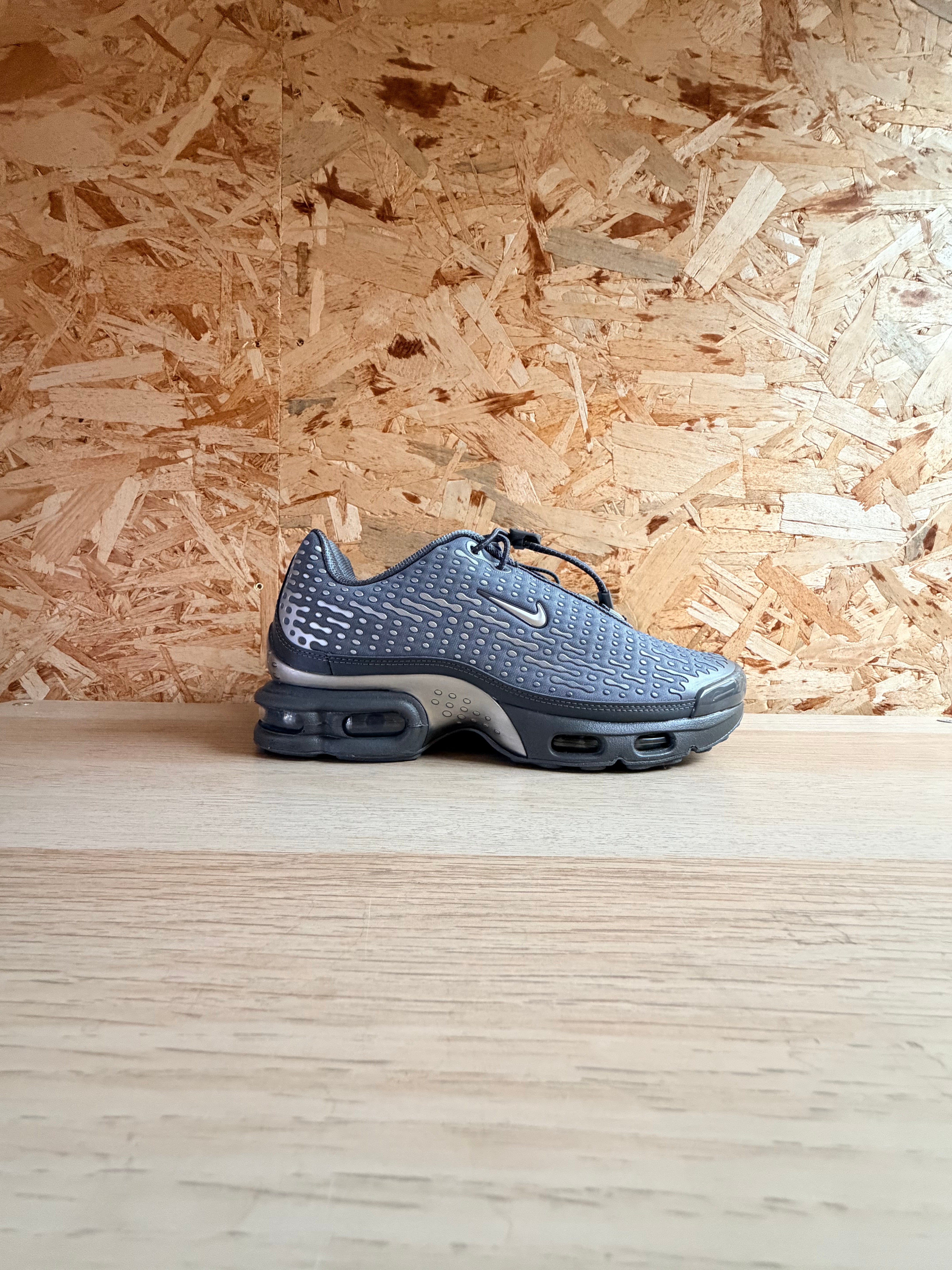 NIKE AIR MAX PLUS TN 7