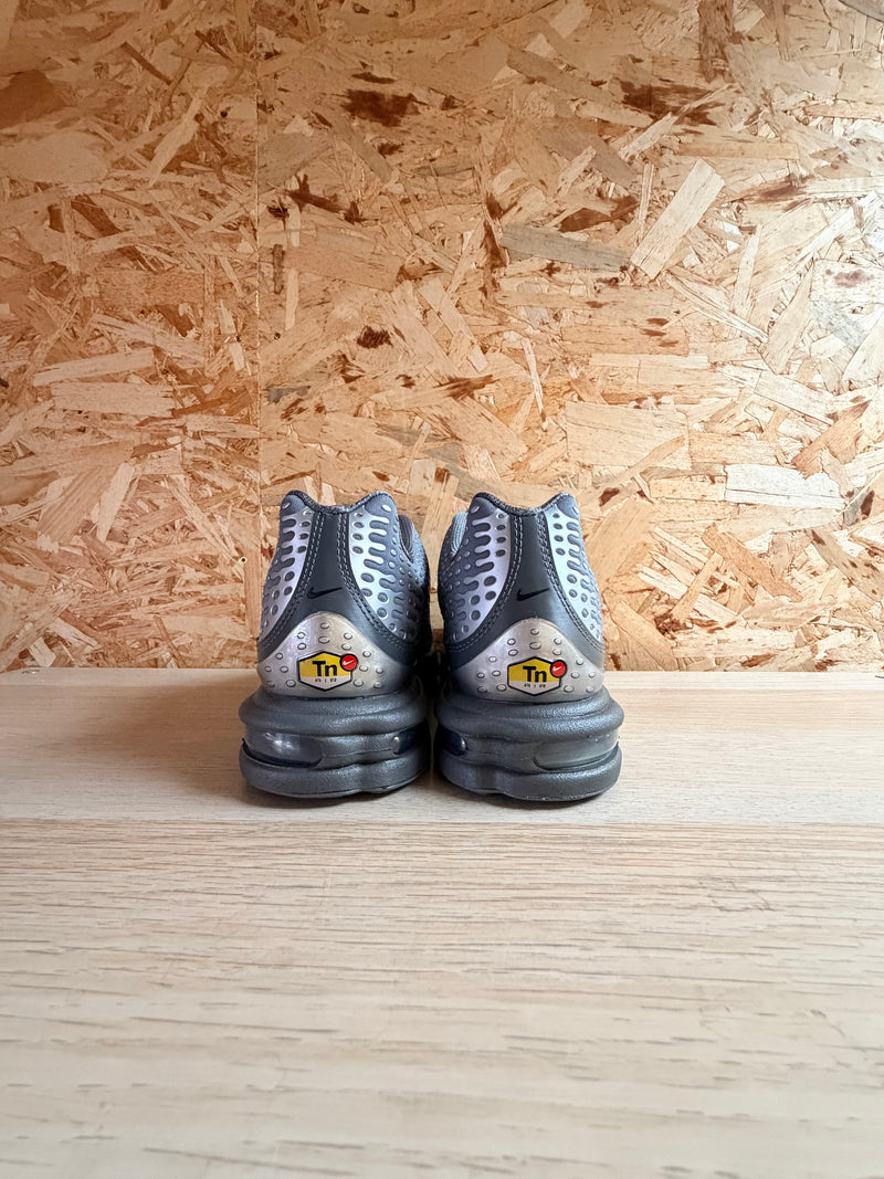NIKE AIR MAX PLUS TN 7